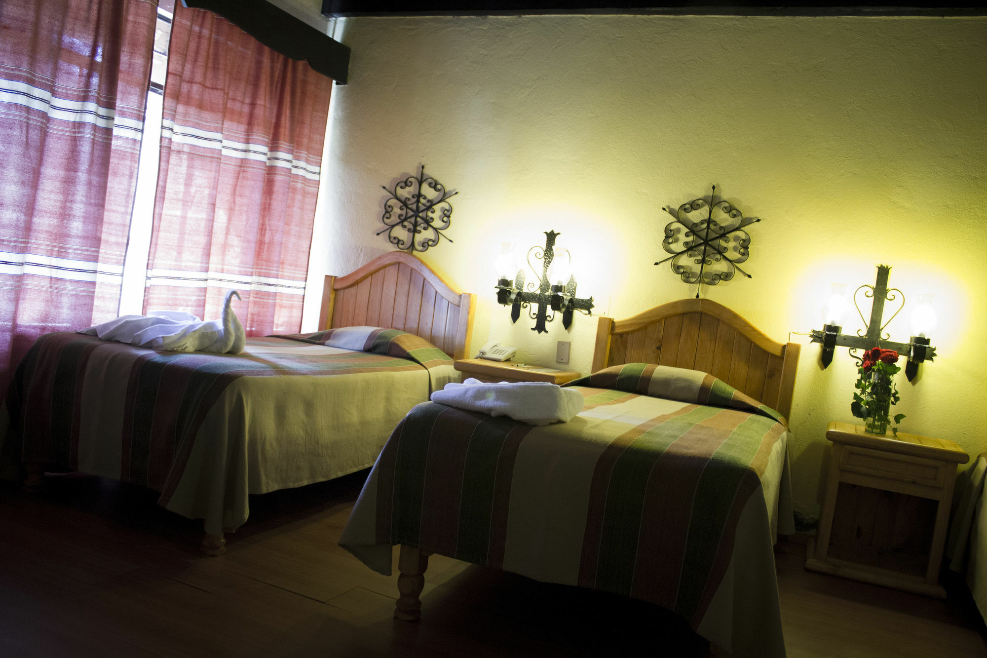 Hotel Pie De La Sierra Uruapan  Kültér fotó
